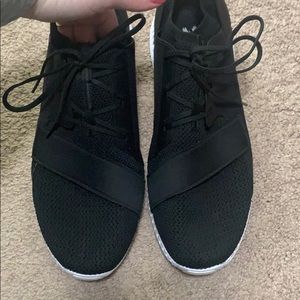 Men’s Under Armour shoes